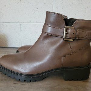 Geox Women's D Peaceful B Ankle Boots Size 9; Brand New in Box